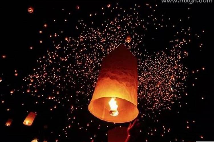 老是梦见死去的亲人又活过来了