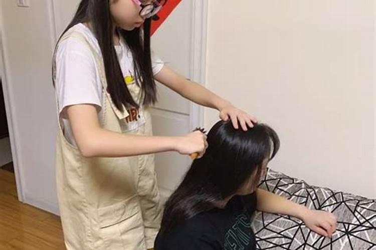 梦见给故去的亲人梳头