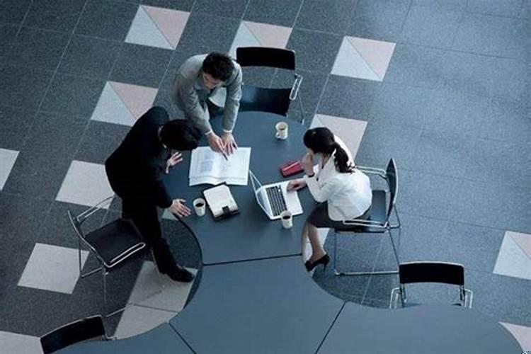 办公室主任的岗位和副总区别