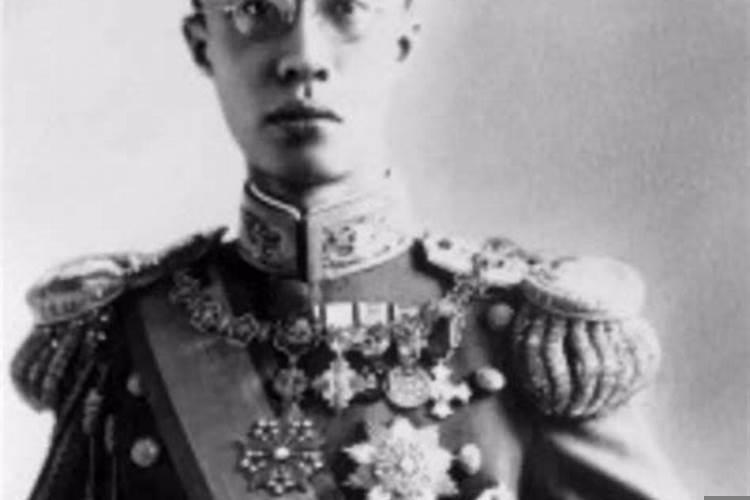 溥仪的命运好悲惨