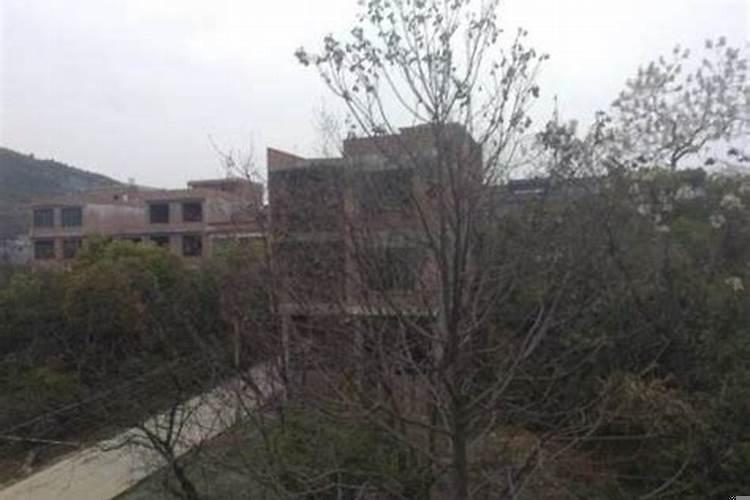 房子后面烂尾楼风水