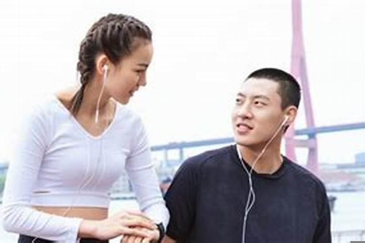 做梦梦见跟陌生男说话