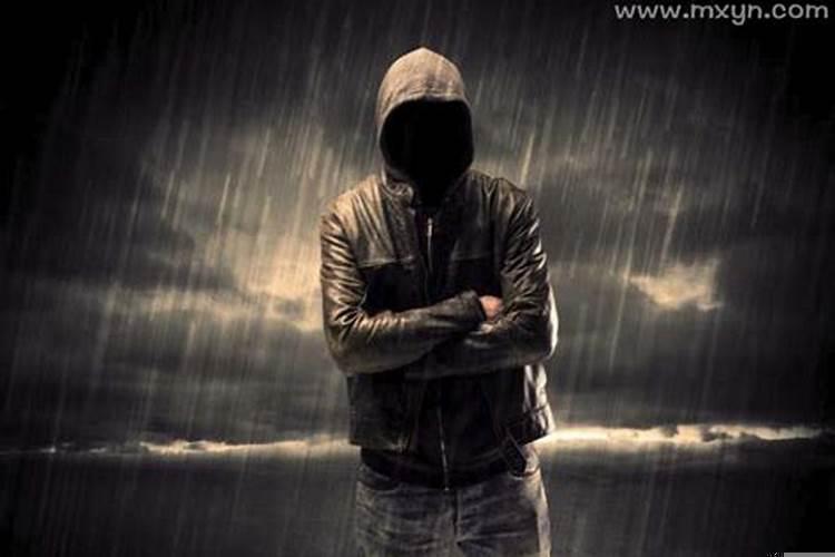 做梦梦见跟陌生男说话