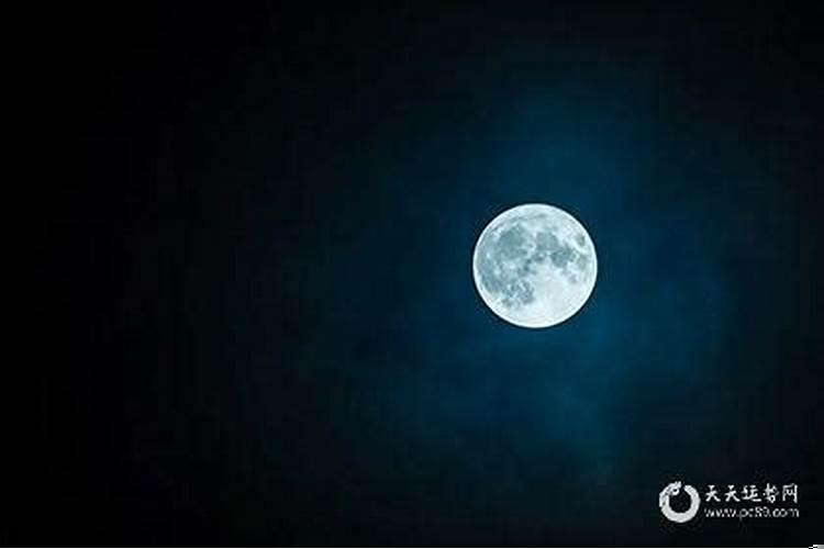 女命有四个偏财