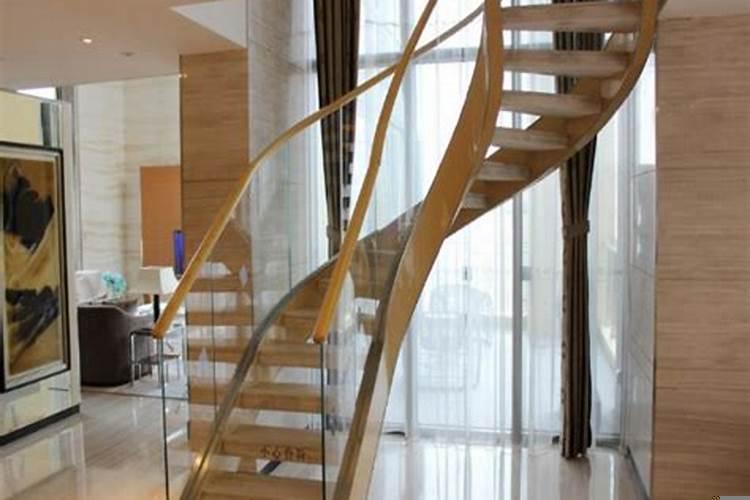 别墅楼梯转角设计