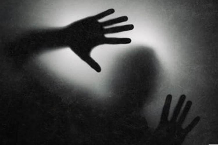 梦见朋友变成鬼来找我是咋回事