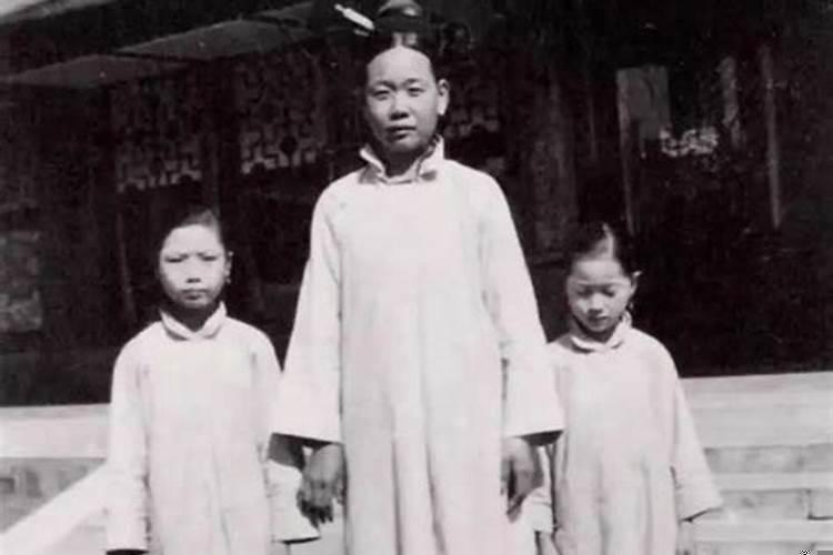 清朝宫女几岁入宫几岁出宫