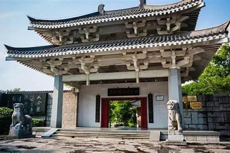 堂屋有量不生灾，正堂宽敞出贵人