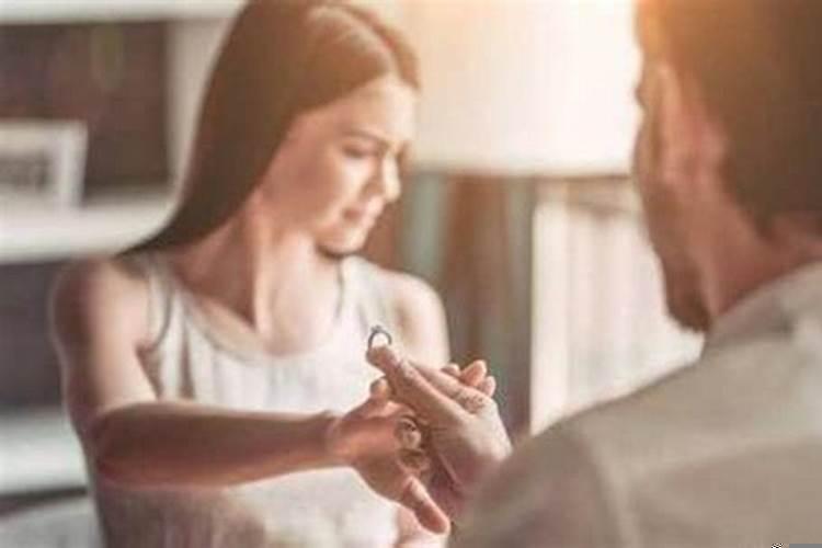 男生表白前的表现