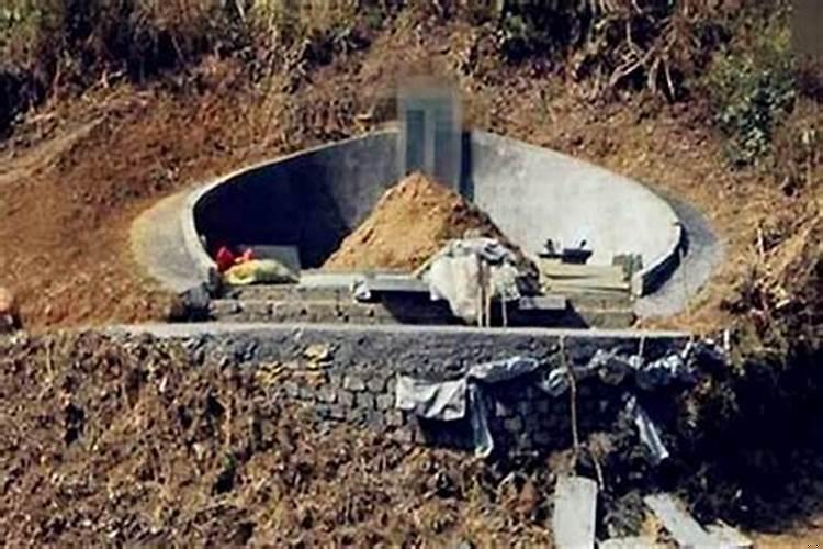 爷爷的坟对孙女有影响吗