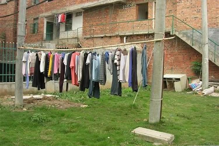 家里放竹竿晾衣服好不好
