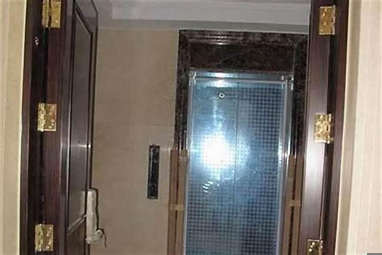入户门对着电梯间