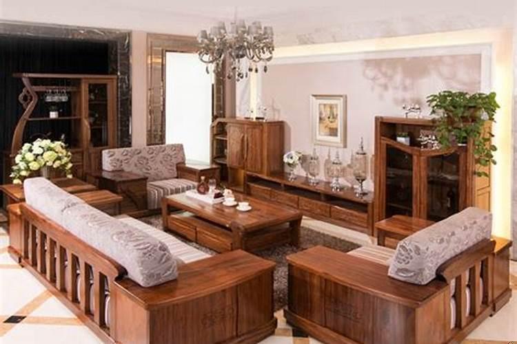 老房子沙发怎么摆放客厅