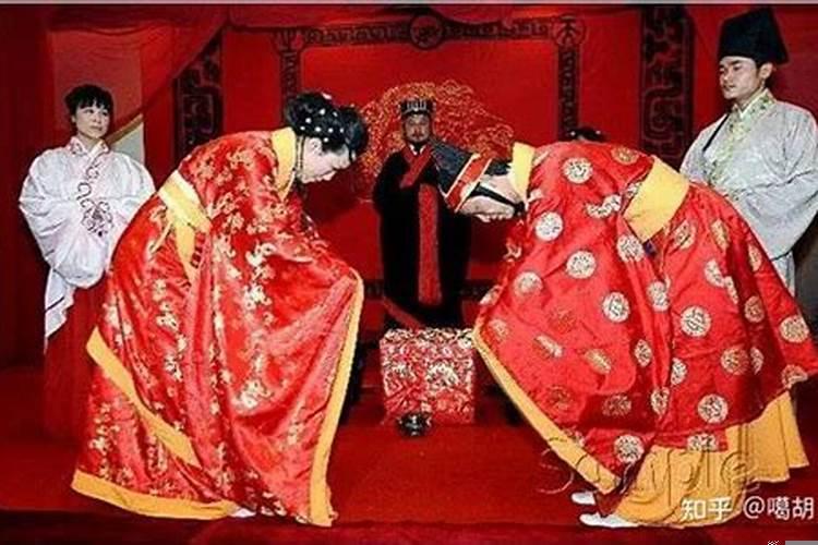 如何跟老公保持相敬如宾