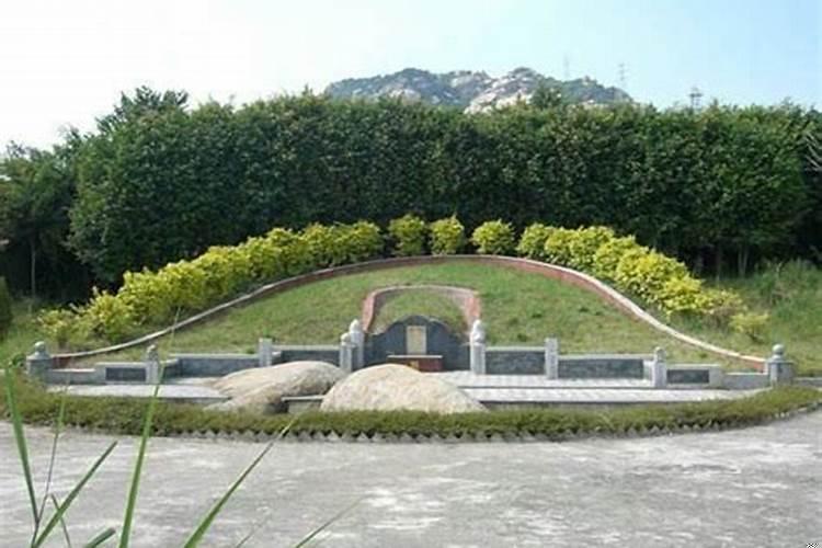 后辈坟在祖坟前面好吗