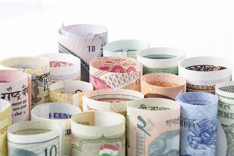 已婚妇女梦见自己给别人钱