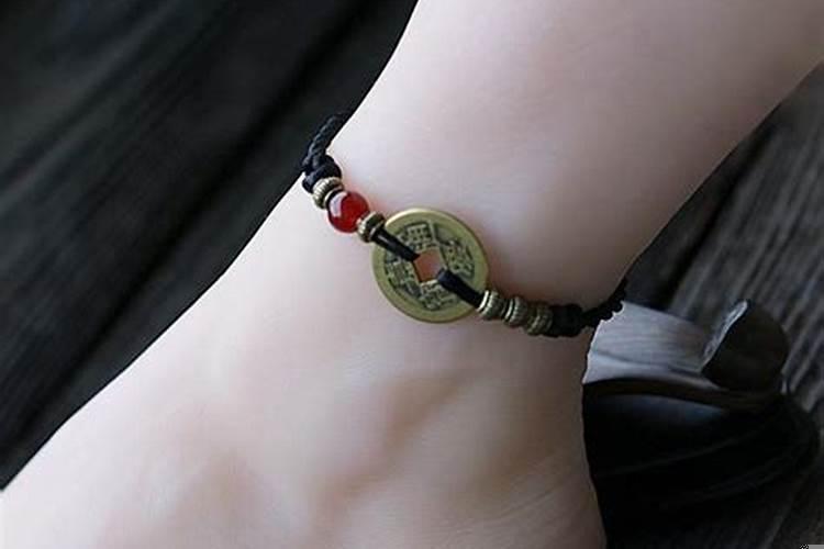 戴上脚链的寓意是什么呢