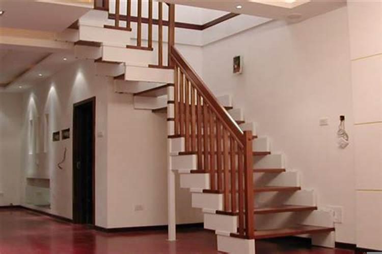 开门见楼梯风水有什么化解