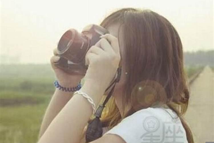 梦见姐姐掉水里死去