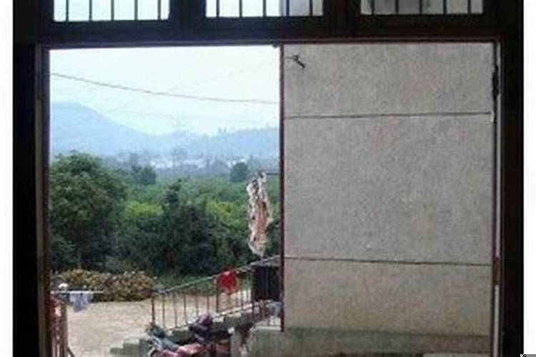 客厅对着山好吗