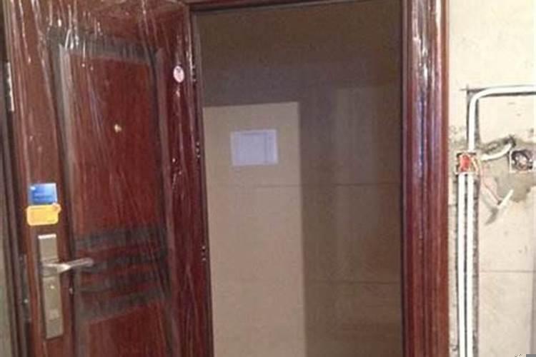 怎么把往里开的门改成往外开