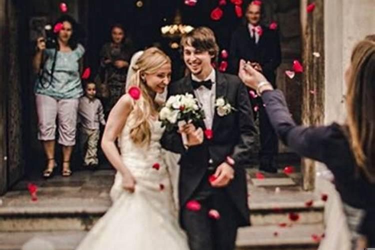 梦见结婚为什么会死