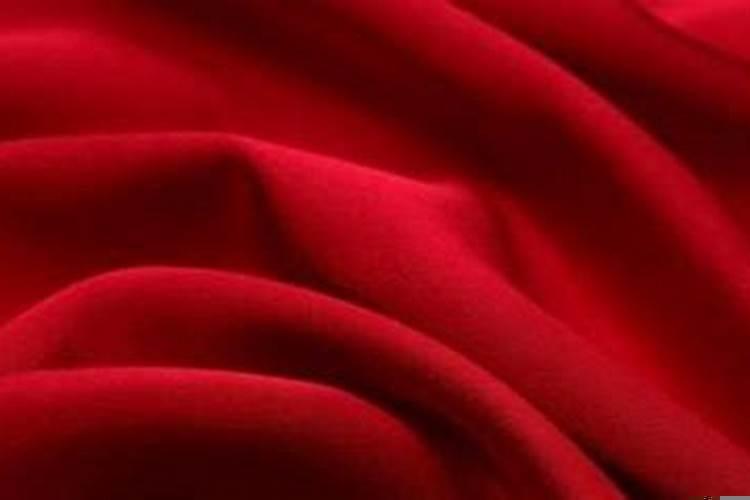 女人梦见红布是什么意思