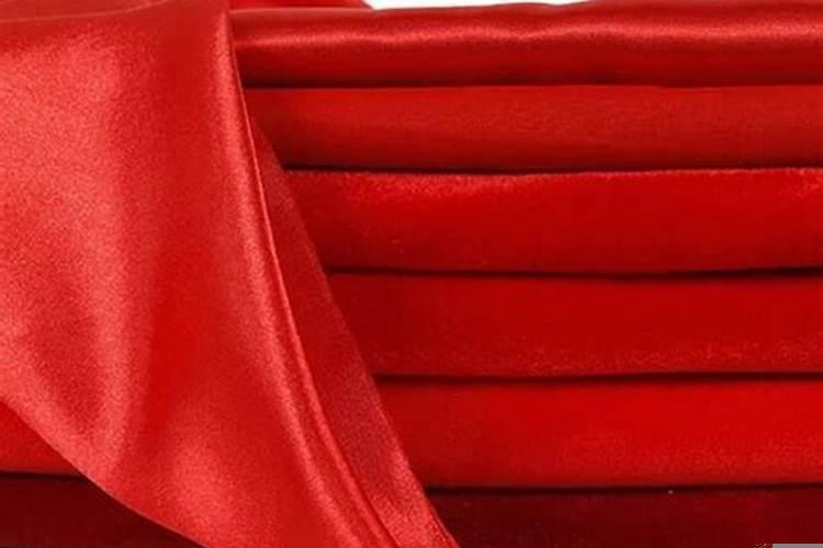 女人梦见红布是什么意思