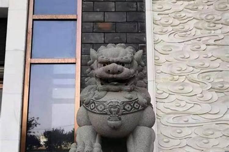 门口放青石板好不好