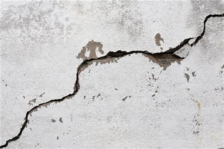 做梦梦到房子有裂缝是什么意思