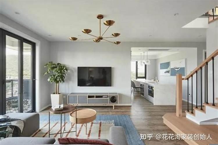 顶楼复式主卧在楼上还是楼下