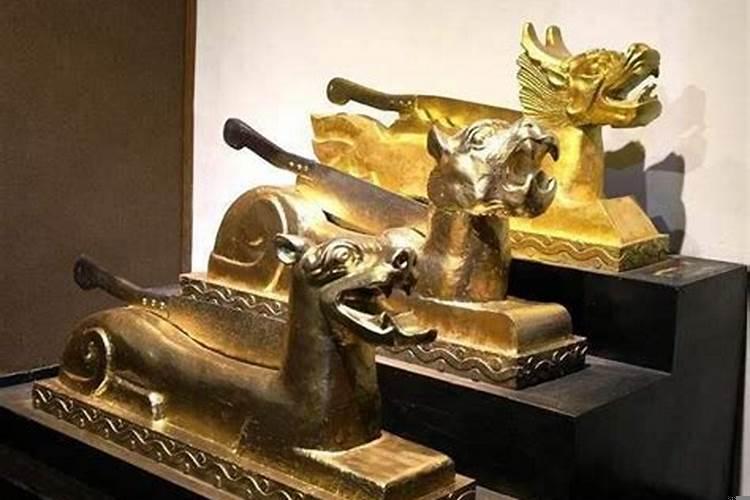 包拯的龙虎狗三口铡刀都铡过哪些人