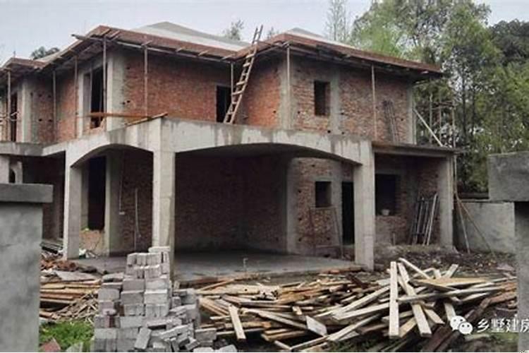 农村自建房侧面开小门好吗