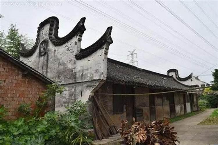 梦见老房子什么意思