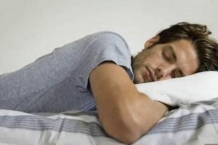 爸爸梦见女儿出车祸