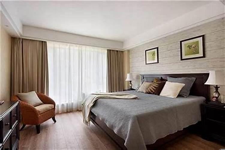 床头坐东朝西方向好不好