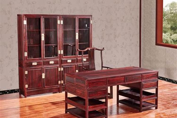 梦见一屋子的红木家具什么意思