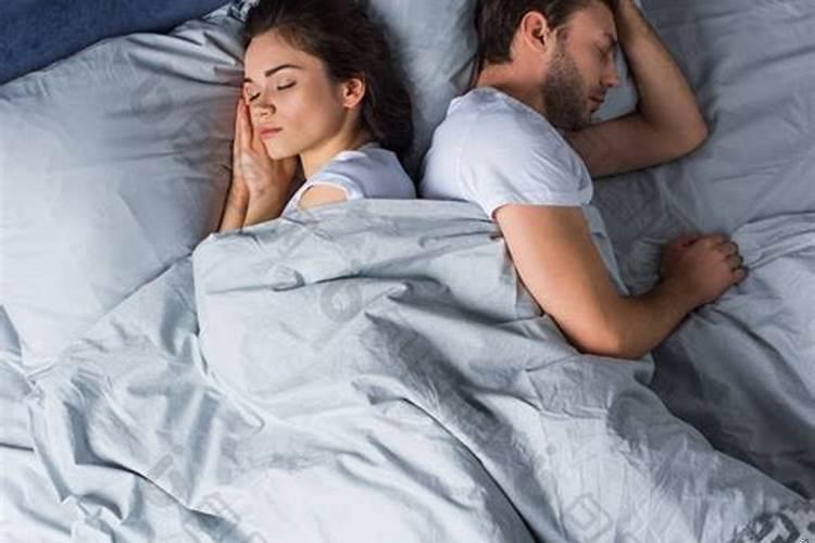 梦见与情人睡在一起被他老婆看见