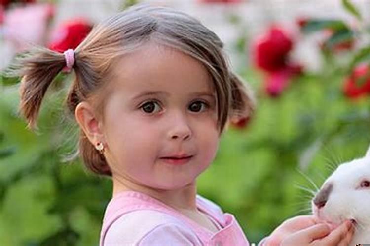 梦里见女孩什么意思