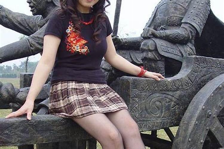 梦见自己和丈夫光着下身