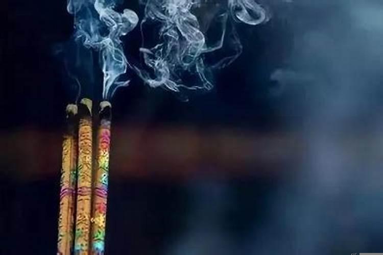 供财神爷一定要天天上香吗