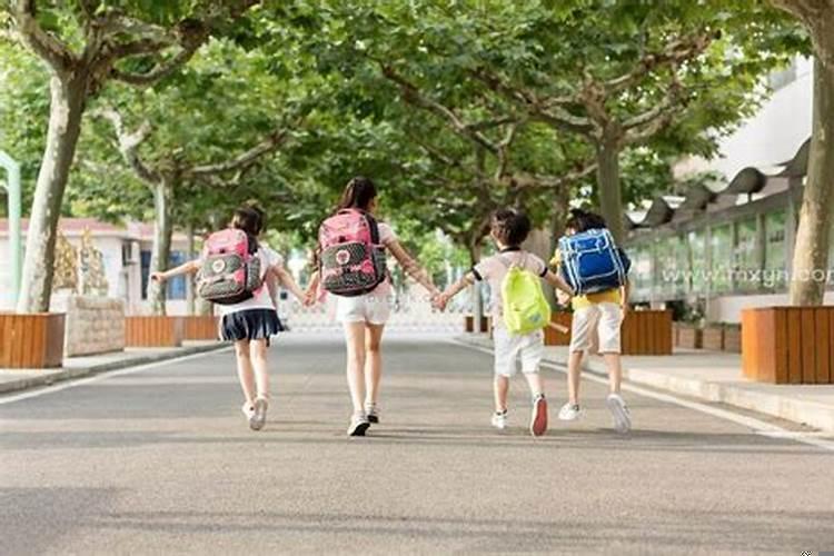 梦到自己去学校上学什么意思