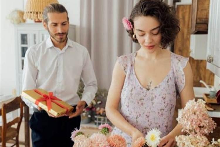 先见家长还是先订婚好