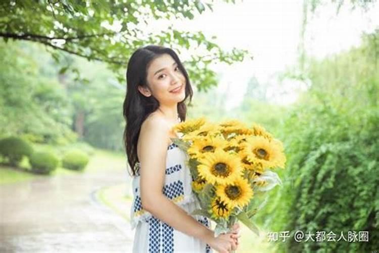 媳妇太刚强如何化解尴尬