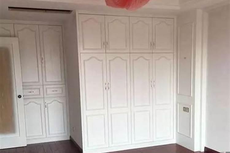 卧室衣柜门对着卧室门好吗