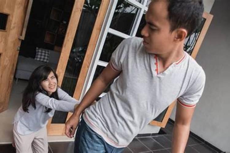 女人离婚梦见前夫和好是什么意思