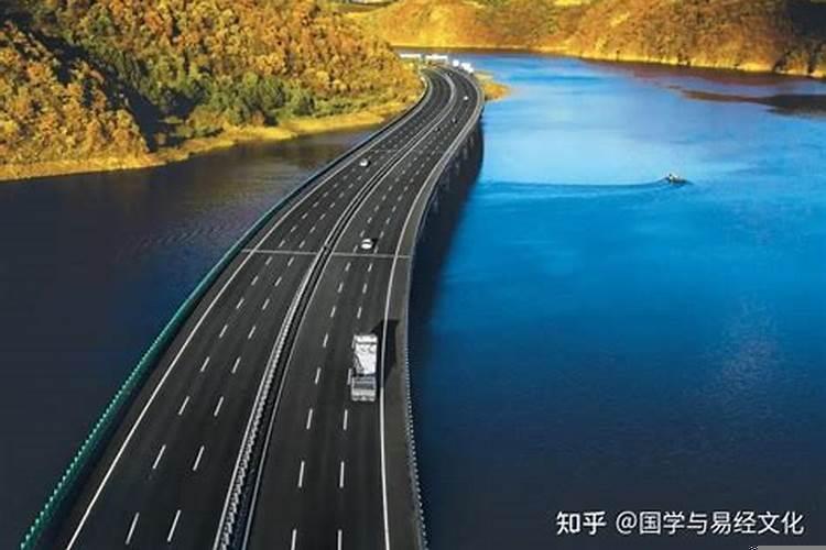 取名三才五格重要还是生辰八字重要