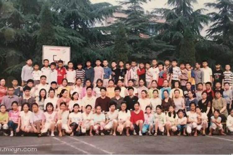 梦见和女同学聊天