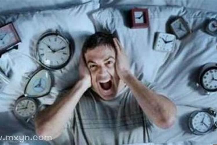 做梦很焦虑难过意味着什么