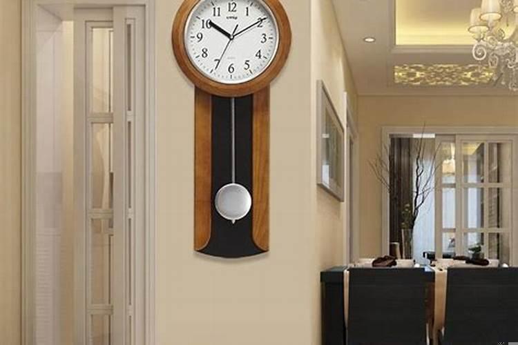 女生短裙怎么搭配